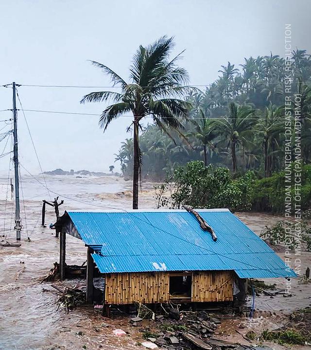 Überflutete Landschaft auf den Philippinen durch den Supertaifun.