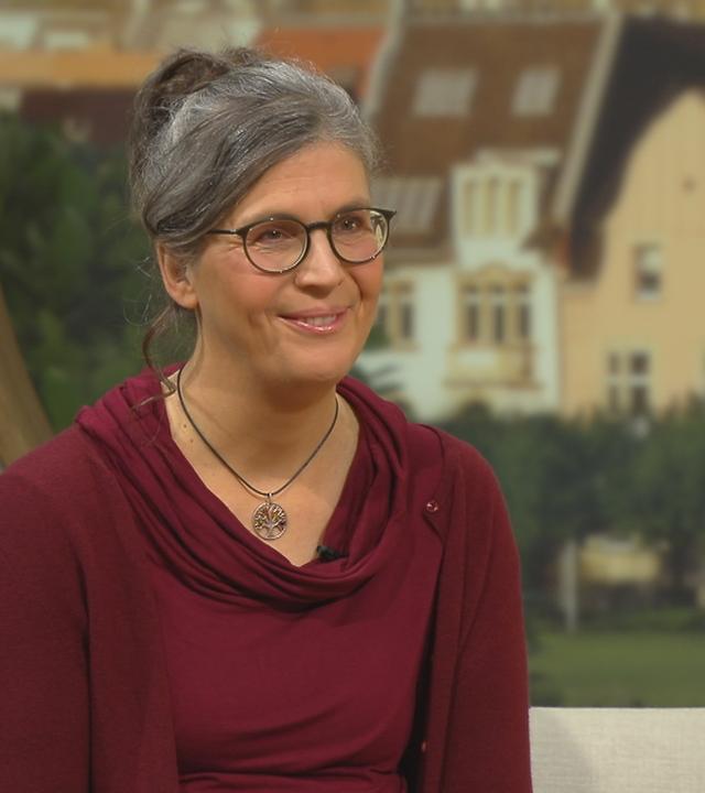 Scarlett Werner-Akyel am Volle Kanne Pult