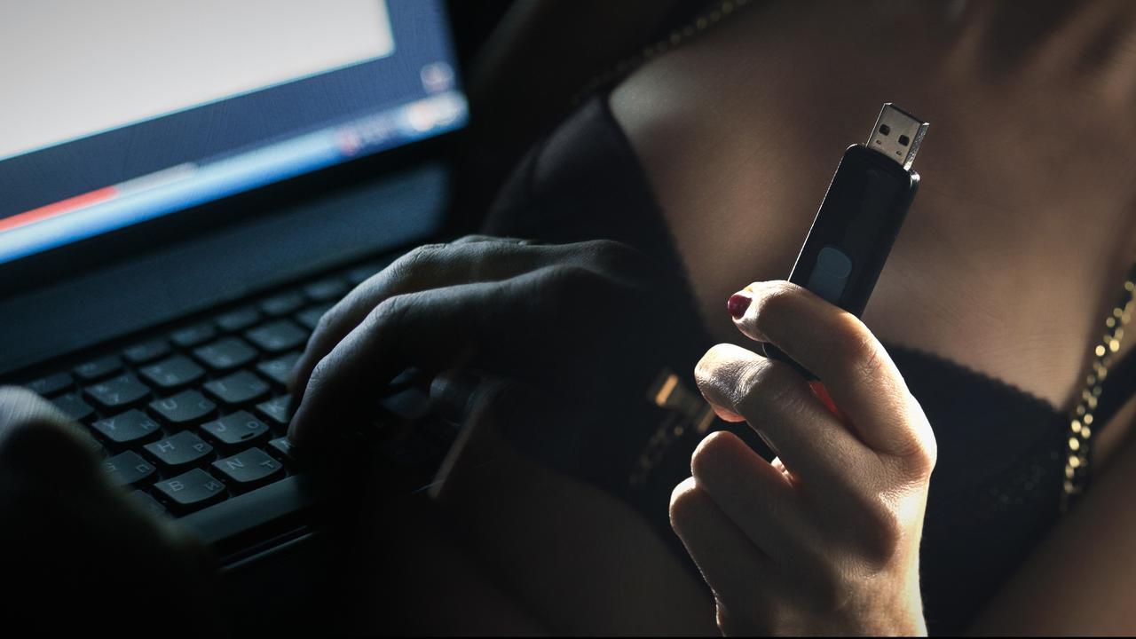 Tatort Dark Web Sex Und Erpressung Zdfmediathek