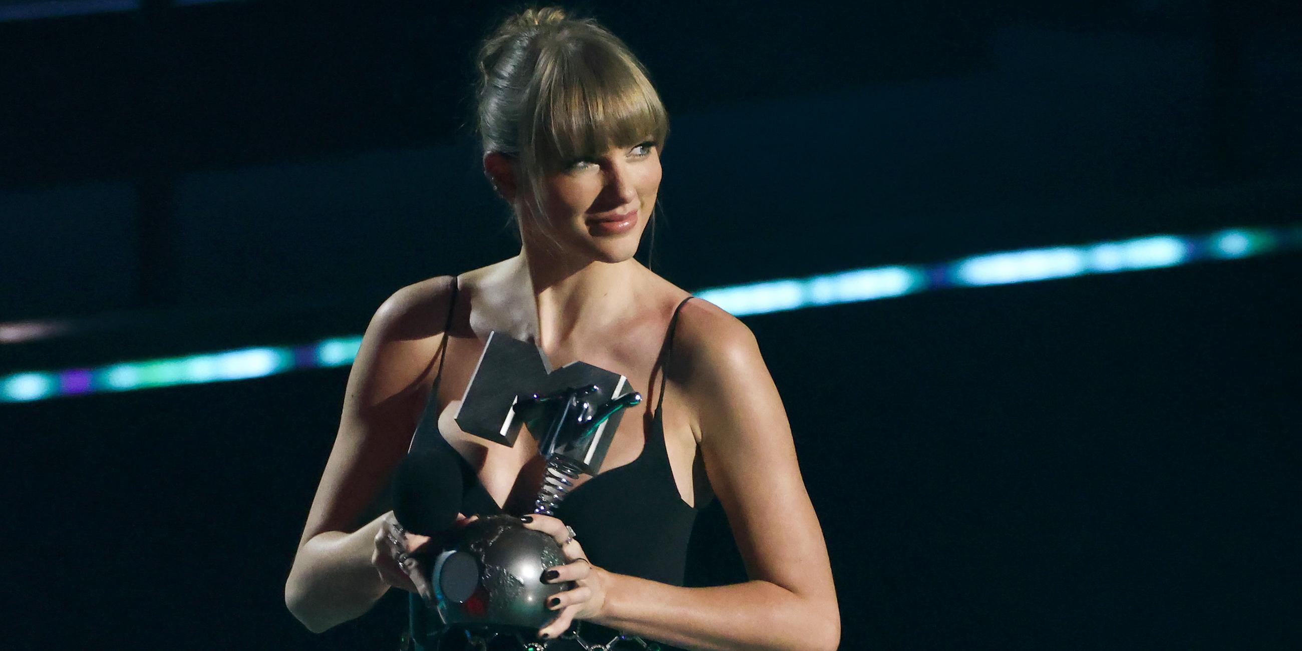 Taylor Swift freut sich über ihre Auszeichnung bei den MTV Europe Music Awards
