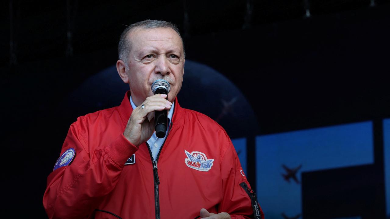 Warum lässt Erdogan Türkei-Wahlen vorziehen?
