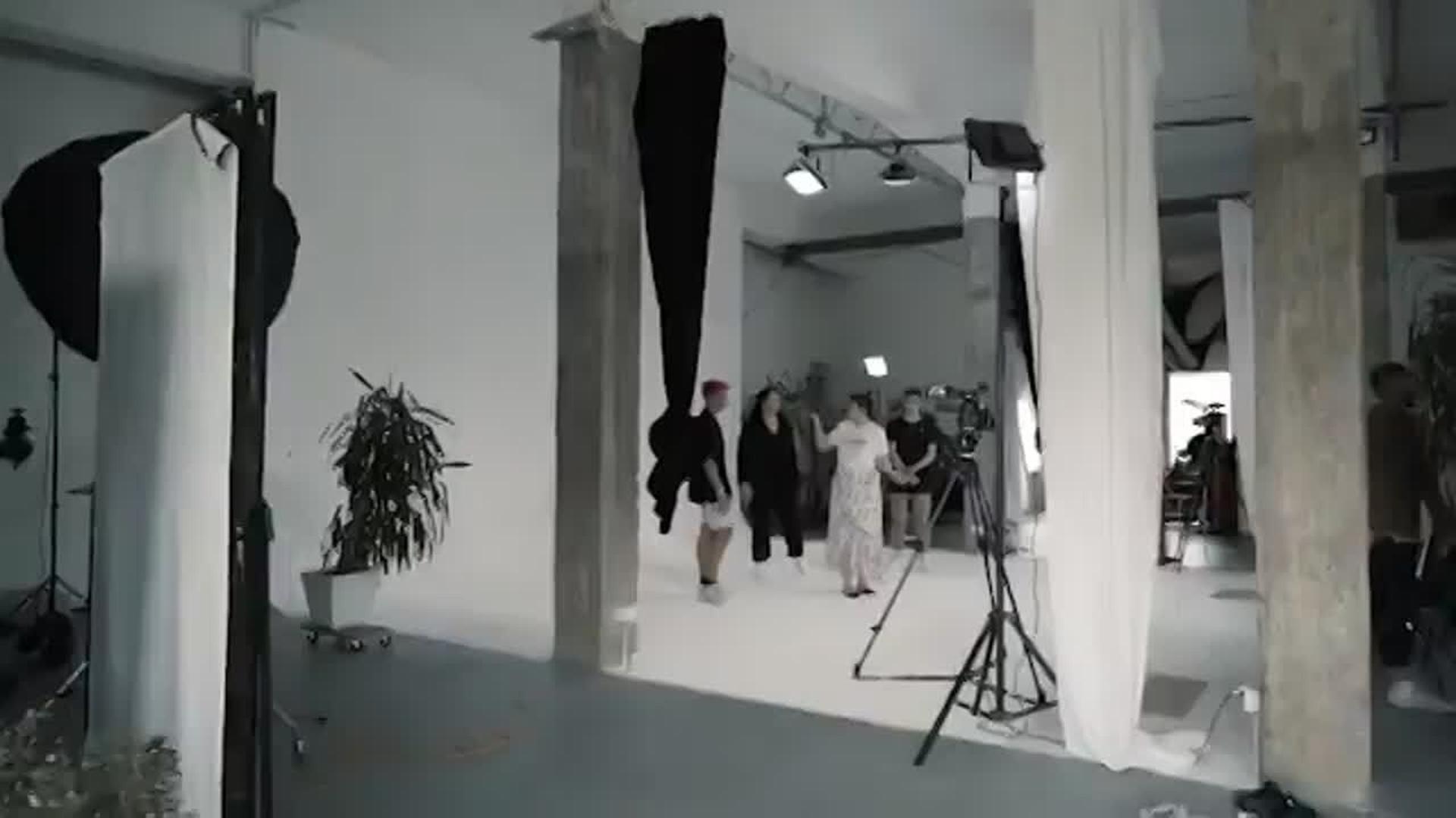 5 Influencer stellen sich im neuen Video euren Vorurteilen! Alle fake, einsam und Handysüchtig? Die Antwort gibts beim neuen Wahrheit oder Vorurteil Video auf YT! .