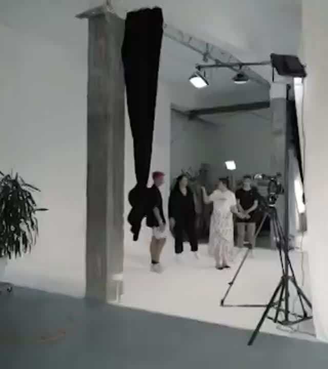 5 Influencer stellen sich im neuen Video euren Vorurteilen! Alle fake, einsam und Handysüchtig? Die Antwort gibts beim neuen Wahrheit oder Vorurteil Video auf YT! .