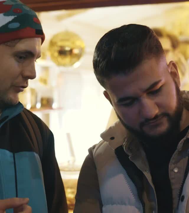 Alman auf dem Weihnachtsmarkt