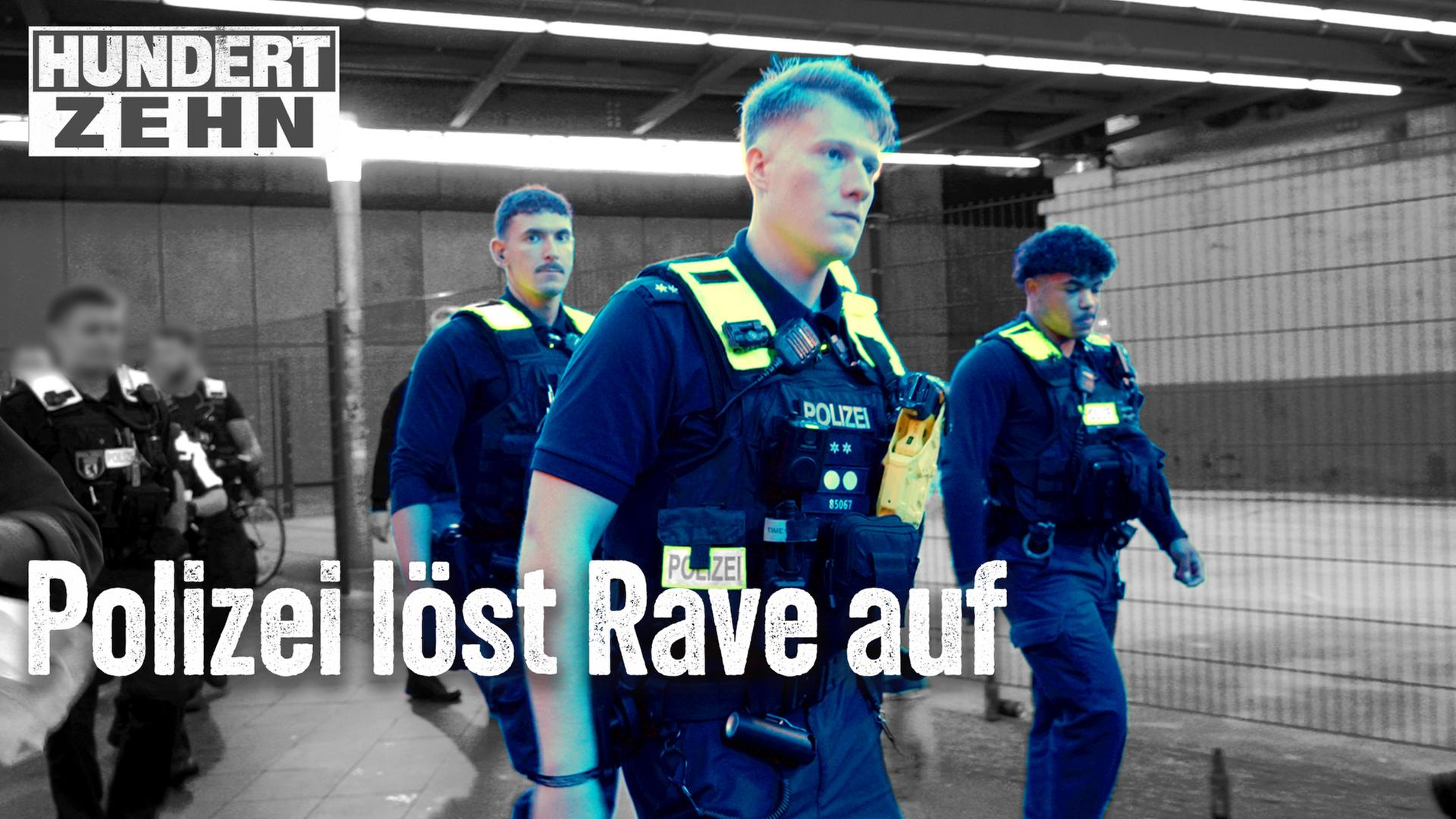 Berlin - Techno-Rave: Polizisten im Einsatz - HUNDERTZEHN