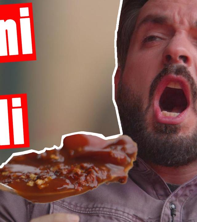 Bestrafung: Meini muss die schärfste Chili der Welt essen -- „Das schaffst du nie!“