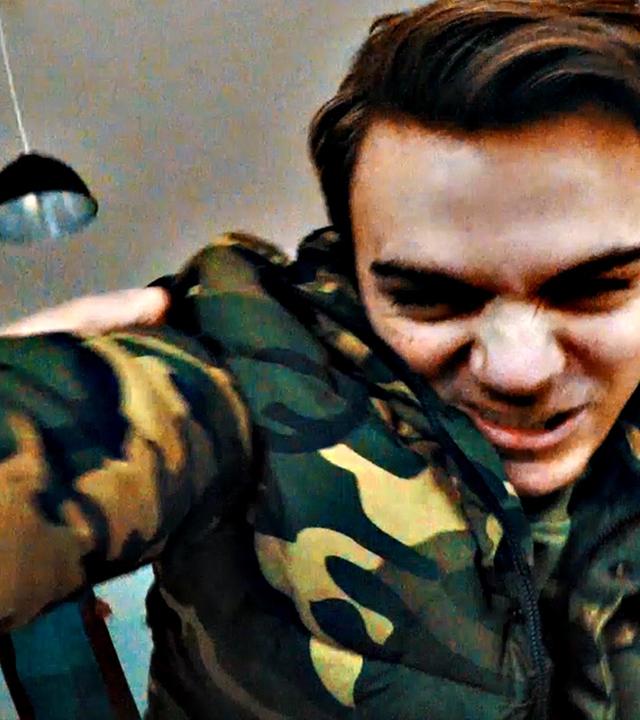 Die Junggesellen haben mich beklaut und angegriffen