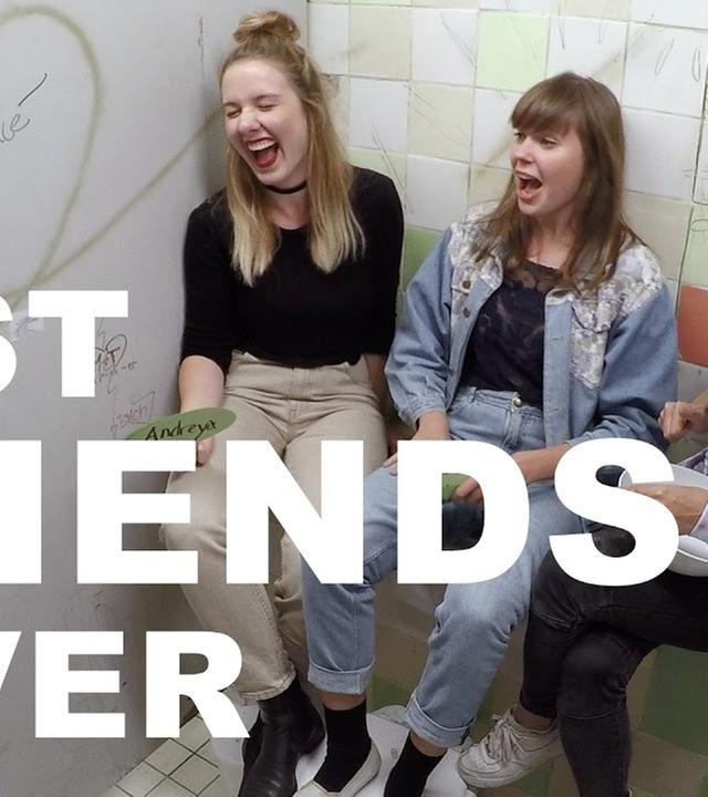 Gurr: Beste Freundinnen ? - Auf Klo