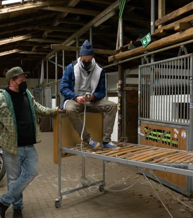 Hebebühne aus Pflegebett bauen - Kliemannsland