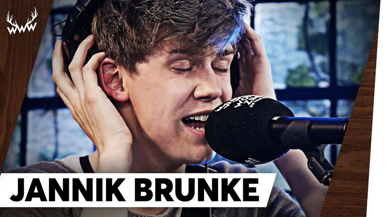 Jannik Brunke – „Du Stehst Auf Dich“ & „Nicht Ich“ - Live Session