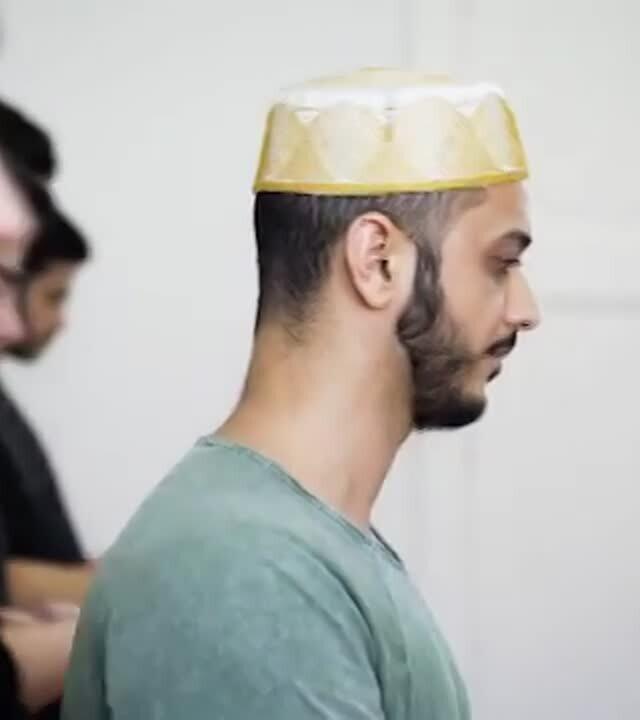 Kennt ihr? Markiert jemanden, der beim Beten immer wippt 