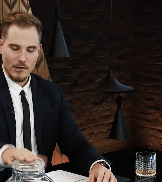 Krasse Kritik: STIRBT das Hater-Interview? • Lisa & Lena moderieren TV-Show! - #WWW