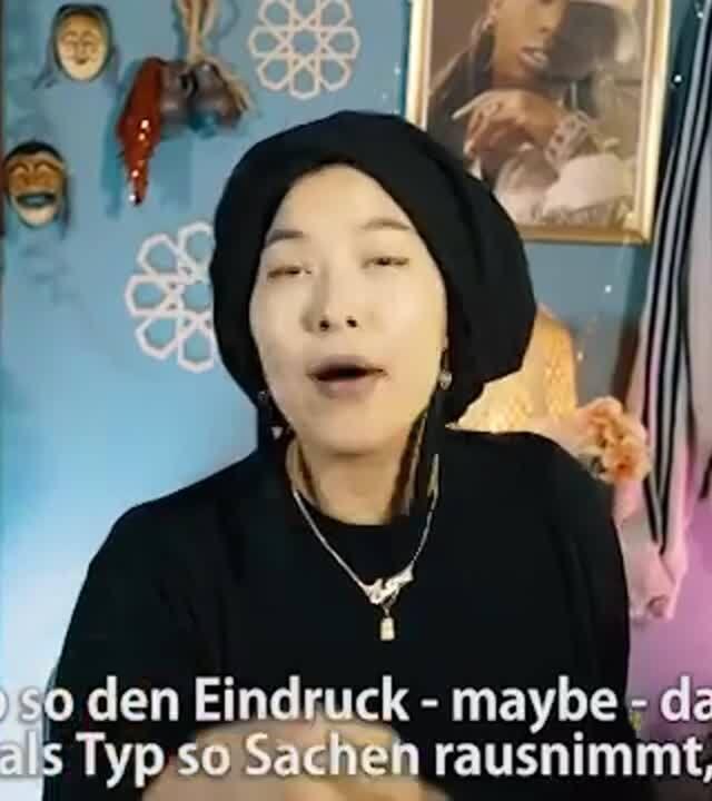 Manchmal ist es schon SEHR seltsam welche Nachrichten man auf Instagram, Facebook uns Co so bekommt. Esra erzählt euch von ihren Top 4...ääähhh 3. .