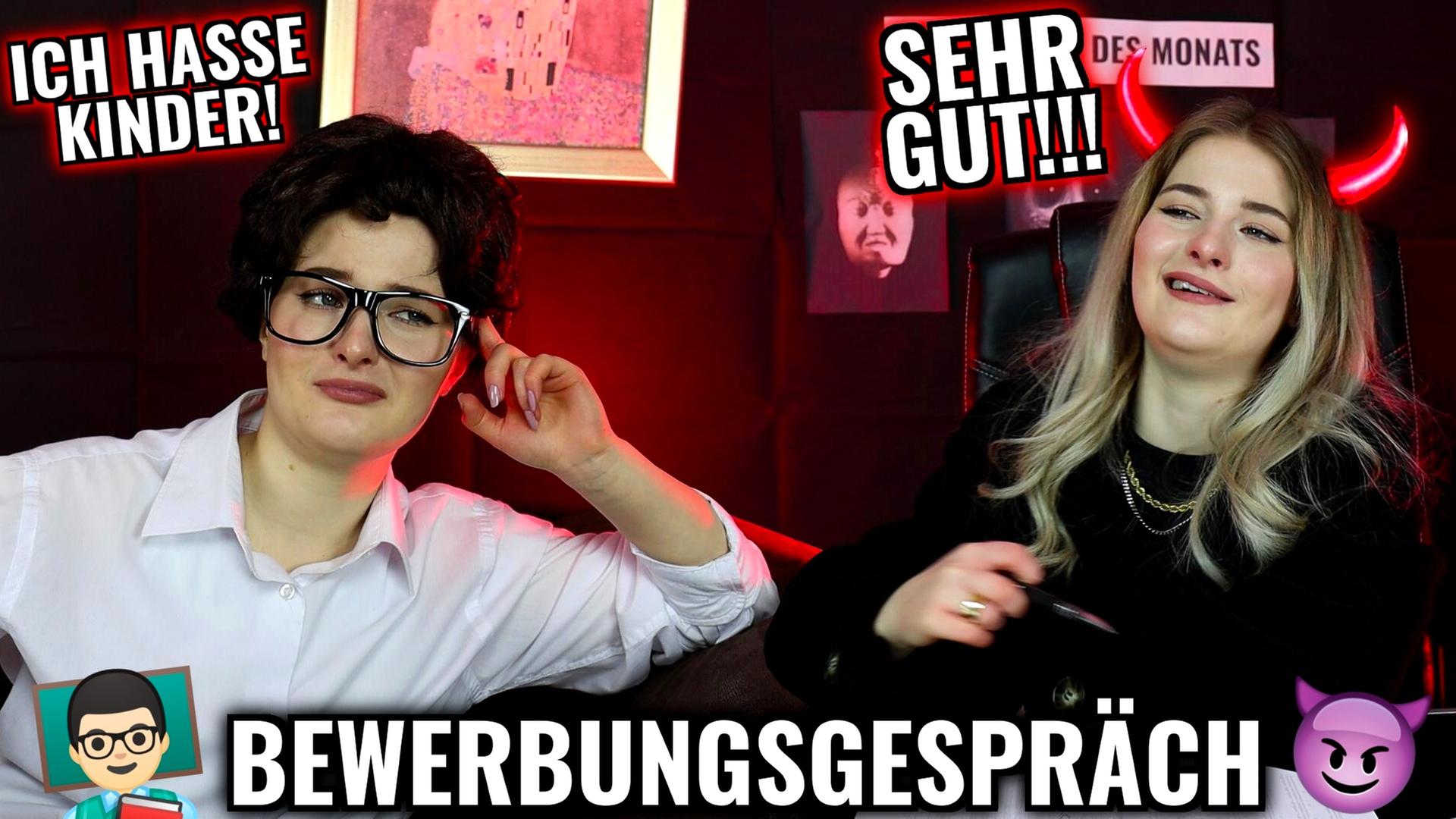 MATHELEHRER beim Bewerbungsgespräch.