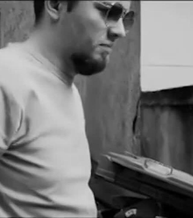 Mit @malle_datteltaeter sind es schon 3 Superhelden. Was könnten die Superkräfte von Esra und Gülcan sein? .