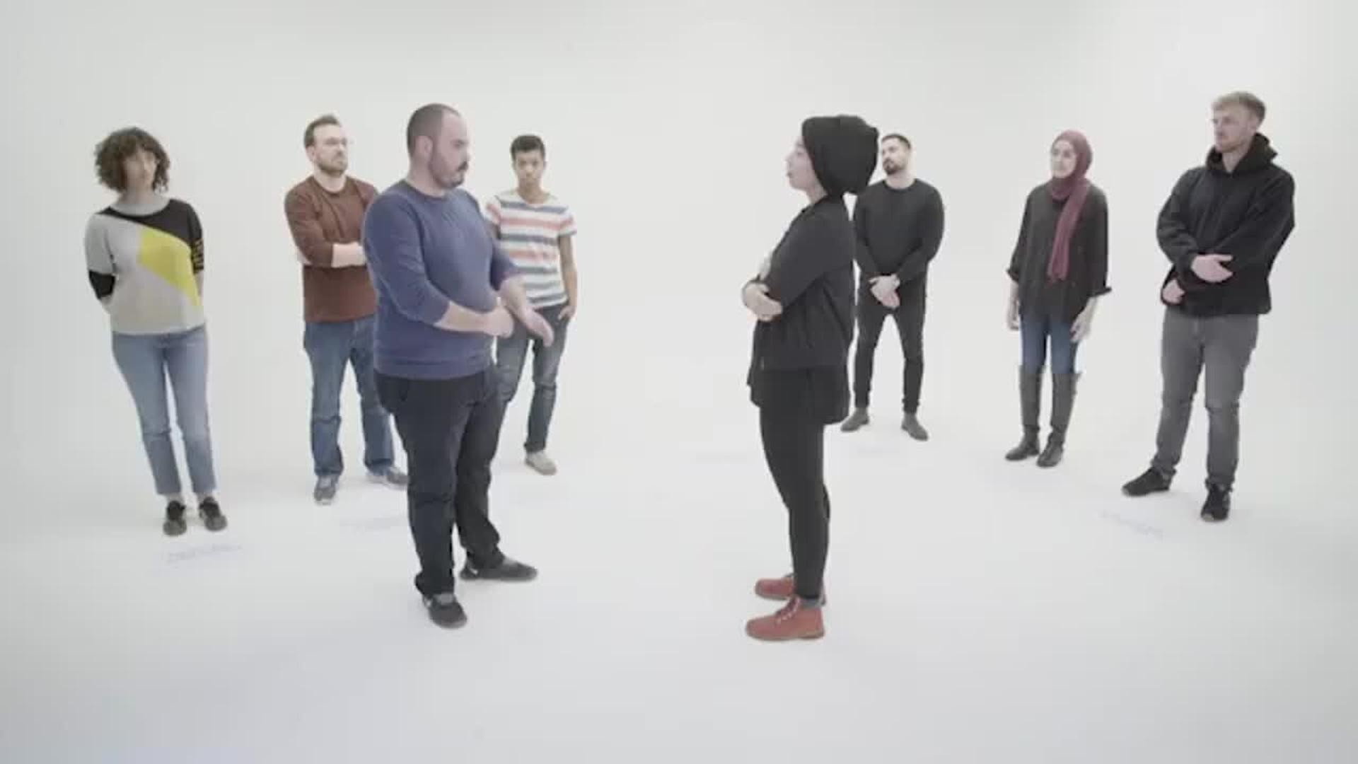 Mit welchem Namen stellt ihr euch vor? Und warum? .