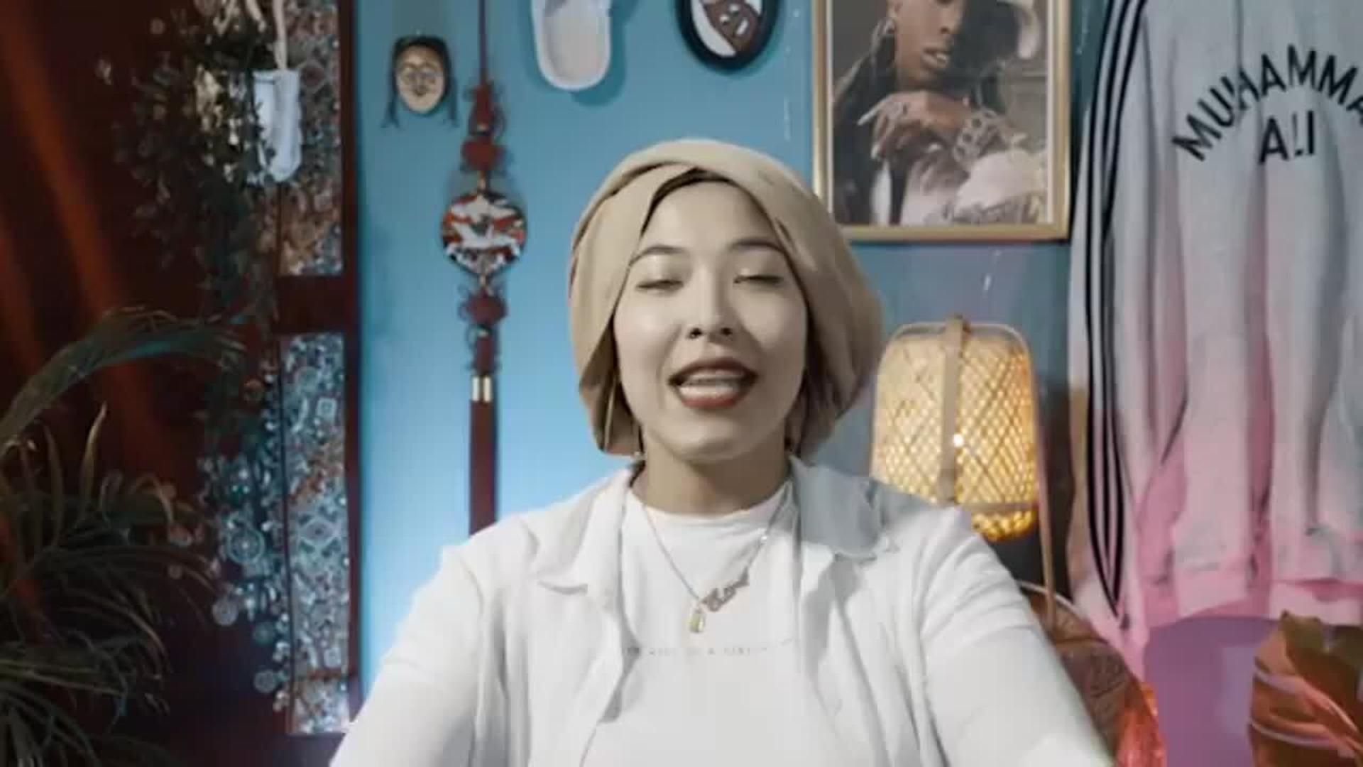 @ms_blackrock klärt diese Woche auf, wie das mit Hijabis und Friseurbesuchen aussieht. Link in der bio klicken und rüber auf YouTube Video gucken ‍️‍️