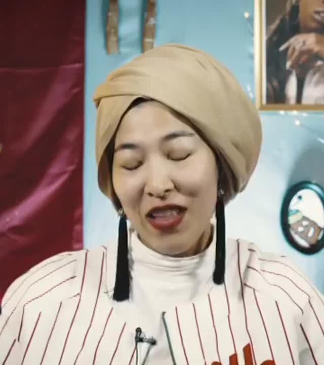 Ramadan steht vor der Tür und wie immer sind die eigenen Erwartungen tam hoch. #tarawih #spiritualität #umma #abnehmen lel... die Realität sieht allerdings komplett anders aus. Checkt den Link in der Bio 