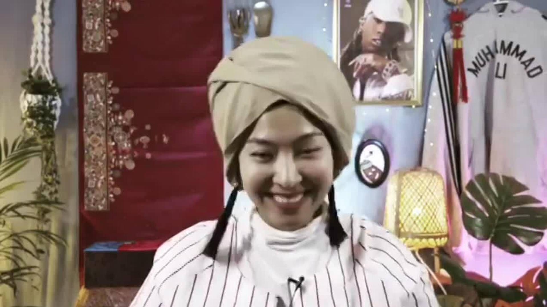 Reingeguckt  @das_younes kriegt JEDEN. Manche nennen ihn auch Reinguck-Saiyajin ersten Gerades.