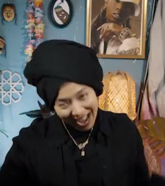 Security-Check am Flughafen und Kopftuch tragen? Der Struggle IST REAL. Wie real erzählt euch Esra im neuen Video. ️‍️‍️