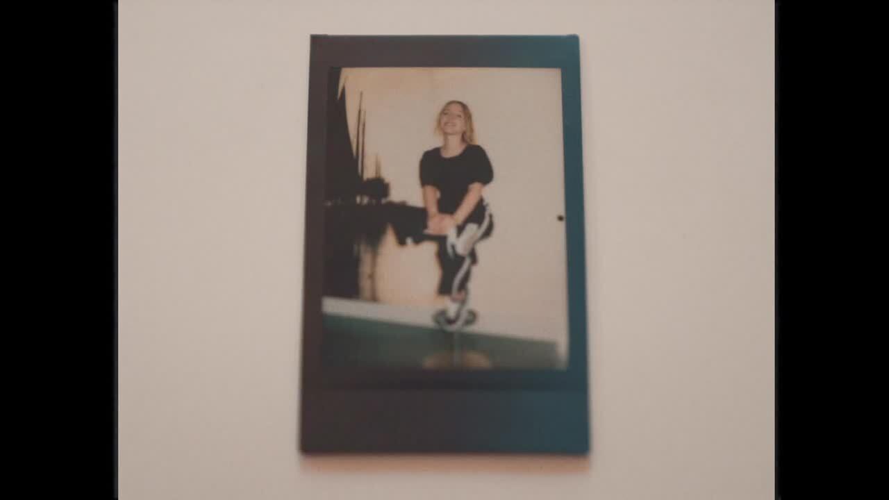 SOMMER LOOKBOOK - aus Polaroids im Regenbogen