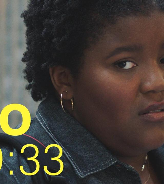 Total egal - DRUCK Nora - Clip 36