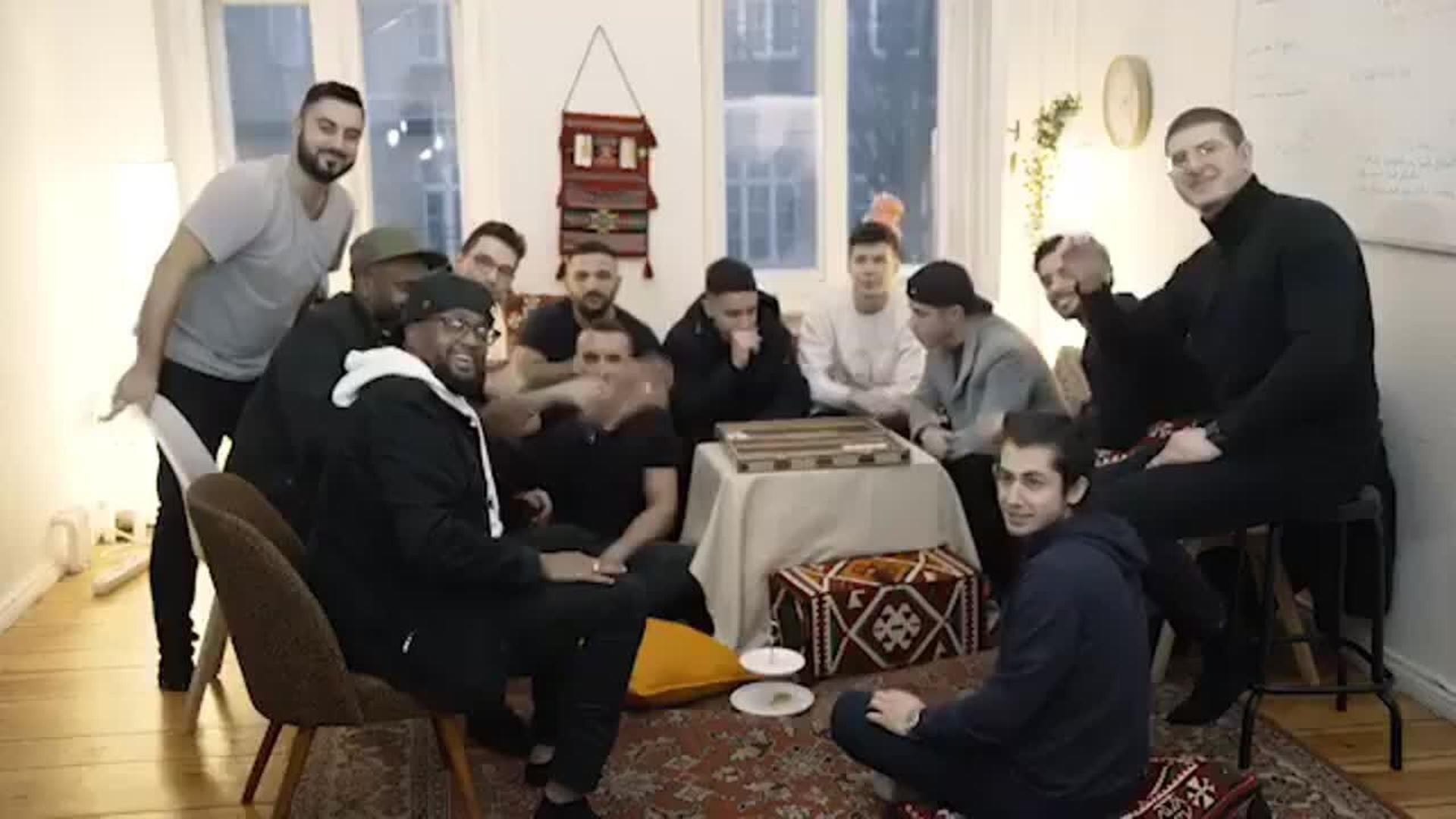 Wenn Du nach Hause kommst und er seine Cousins eingeladen hat...