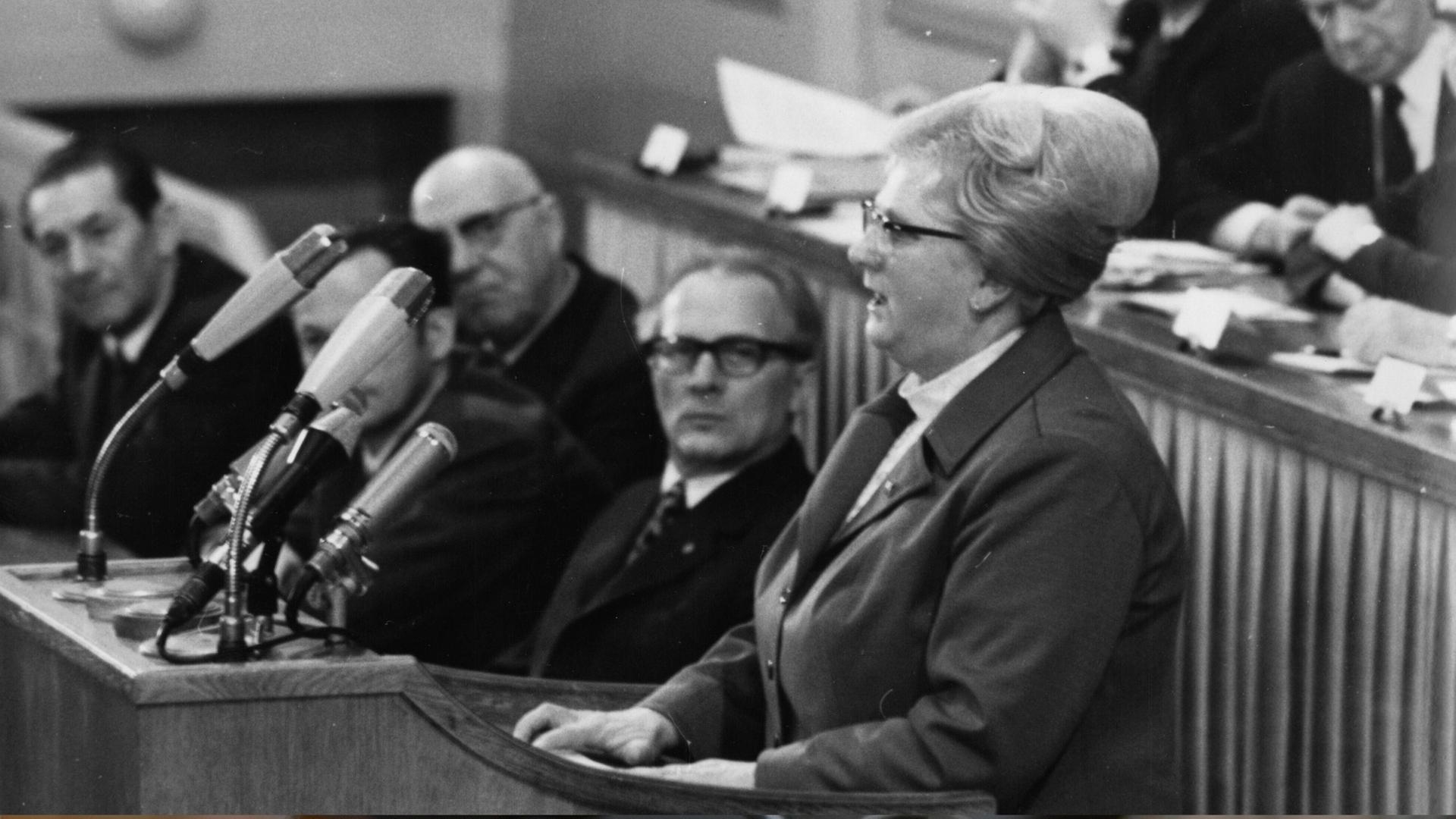 1972 - DDR-Volkskammer für Fristenmodell