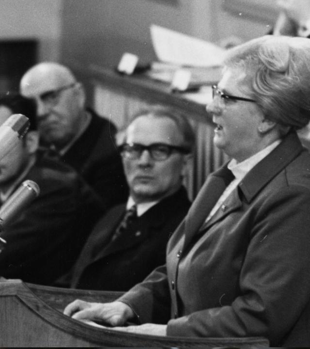 1972 - DDR-Volkskammer für Fristenmodell