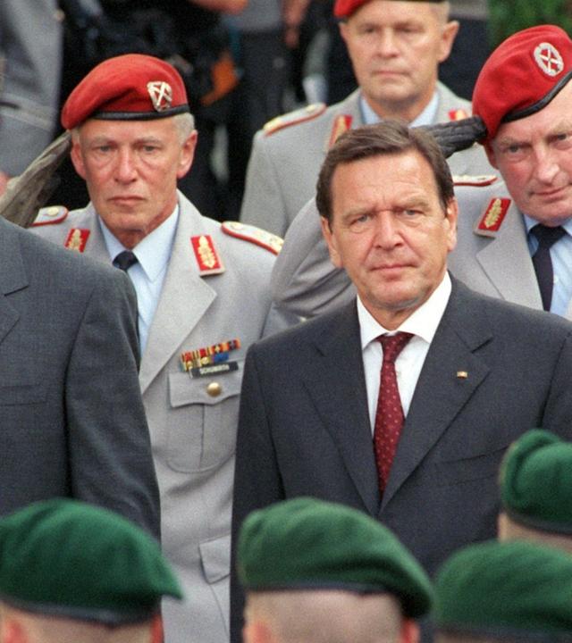1999 - Schröder "Bundeswehr ist Friedensstreitmacht"