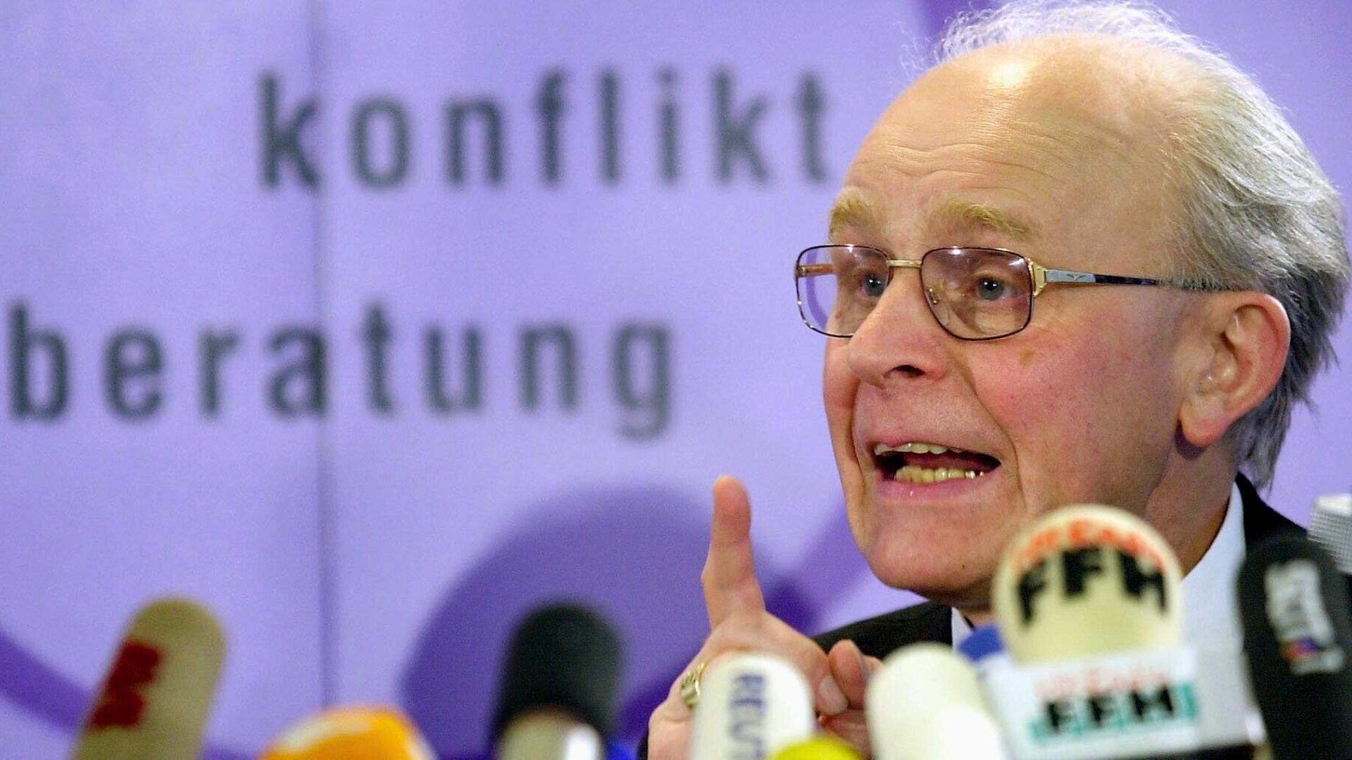 2002 - Machtwort des Papstes gegen Limburger Bischof