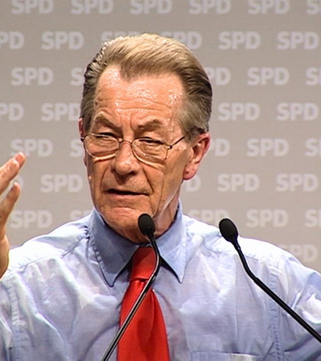 2008 - Erster öffentlicher Auftritt nach Rückzug