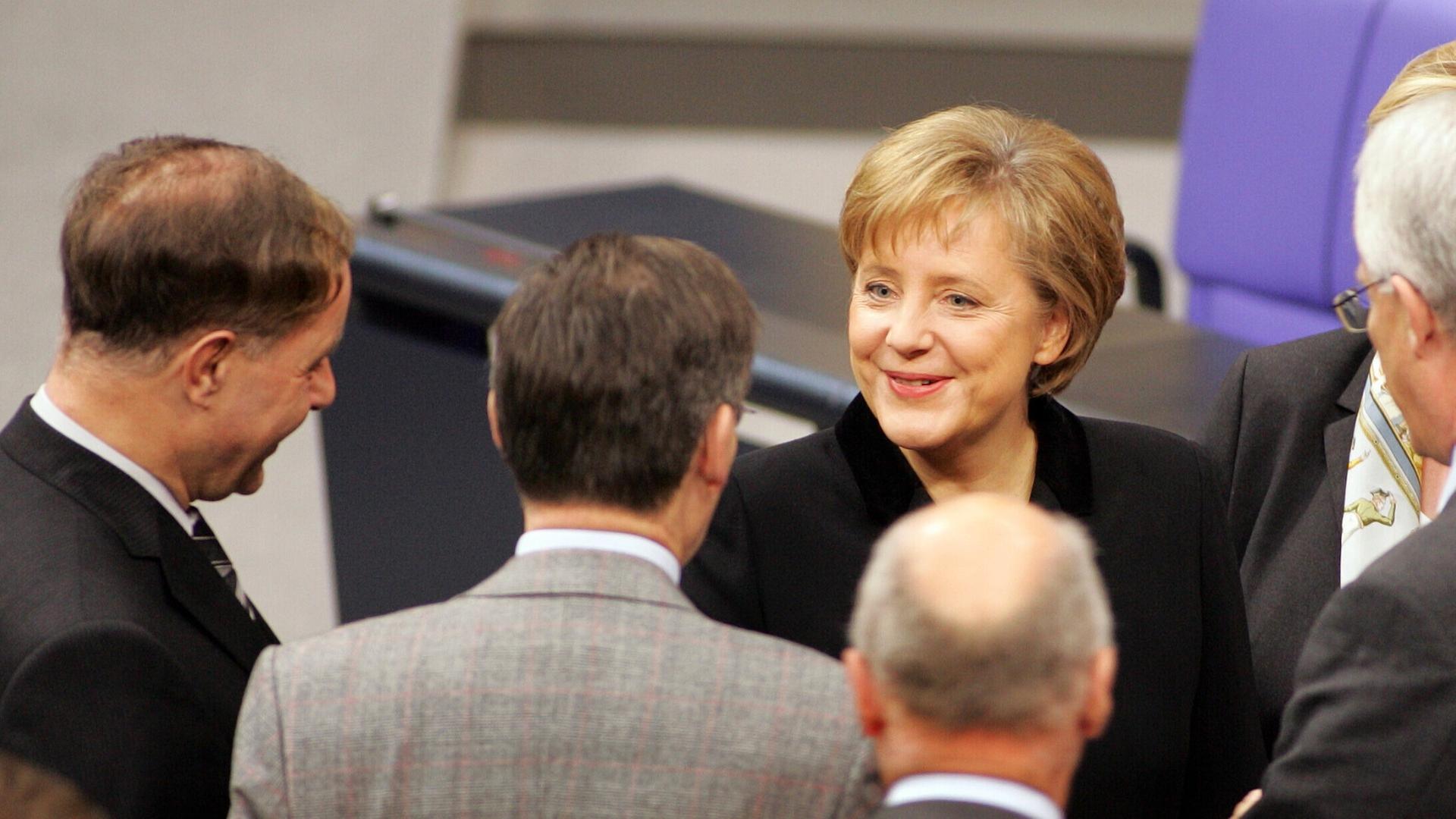 22.11.05 - Erste Kanzlerin für Deutschland