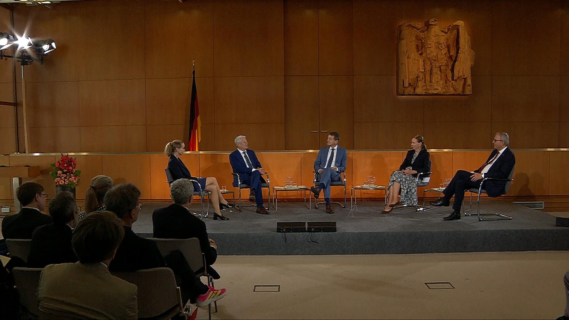 75 Jahre Bundesverfassungsgericht - Verfassung im Wandel schützen