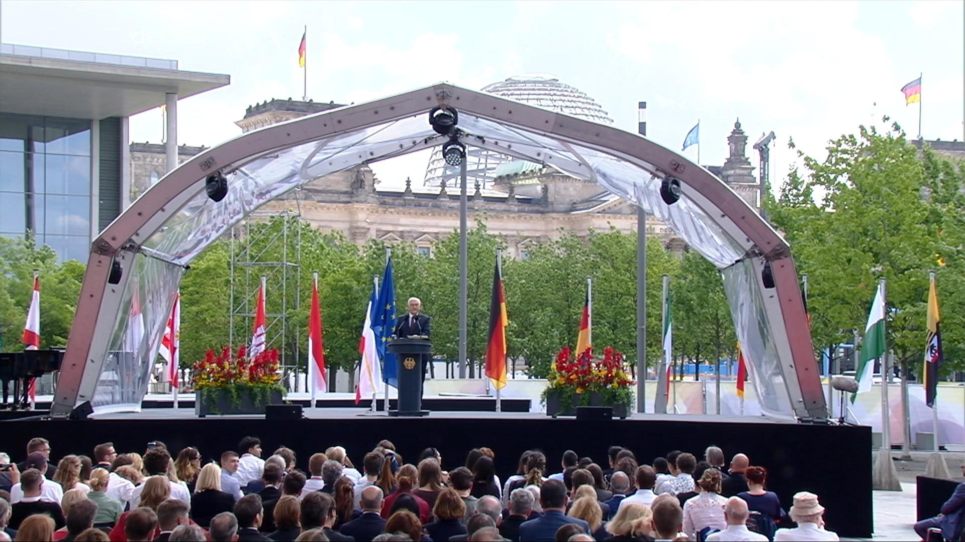 75 Jahre Grundgesetz mit Frank-Walter Steinmeier