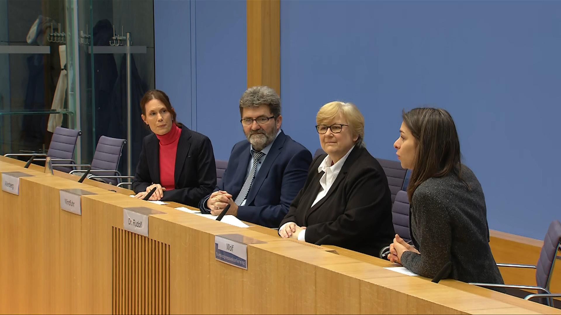 9. Menschenrechtsbericht