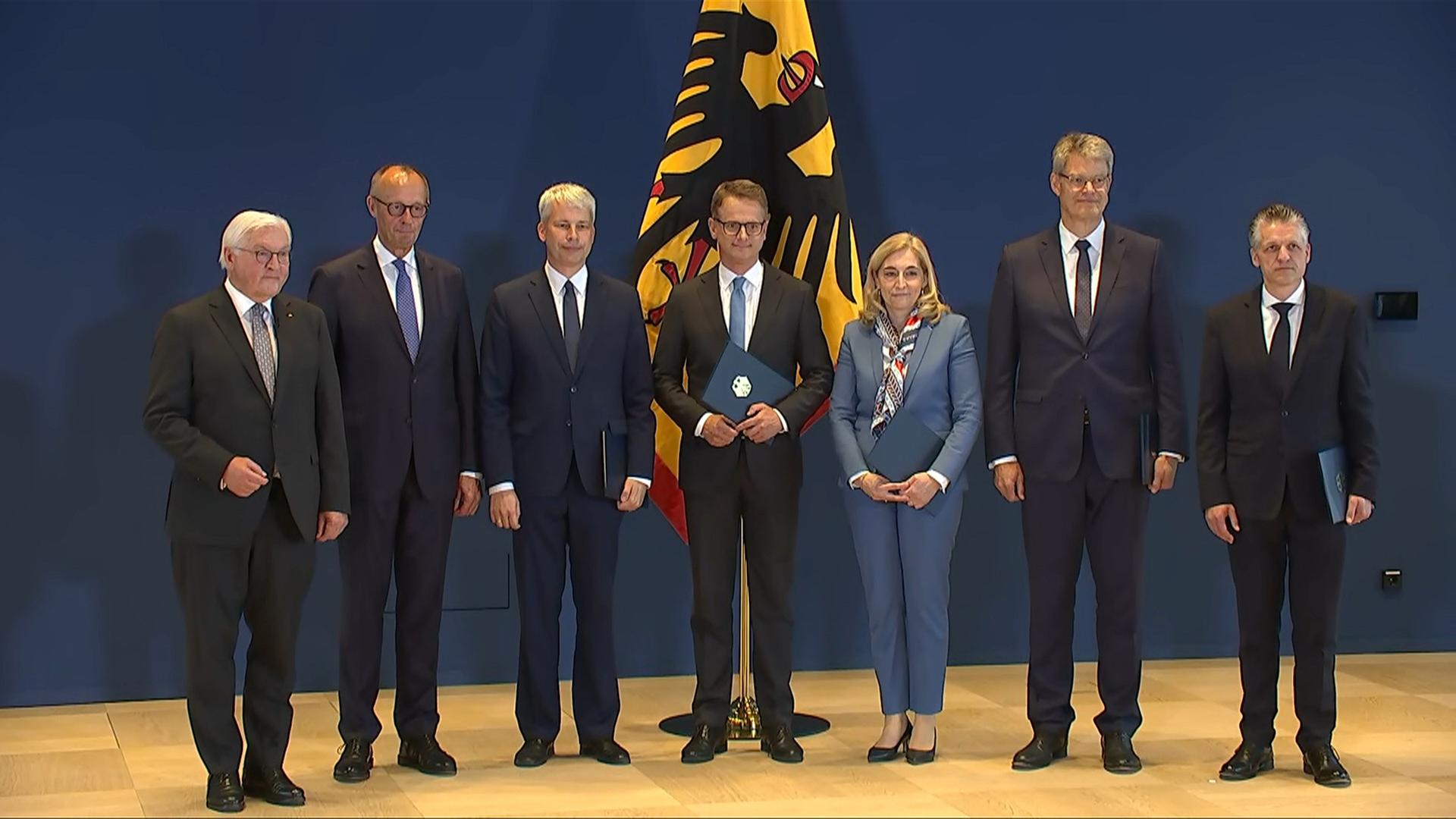 Ämterwechsel im Kabinett und der Unionsfraktionsspitze (1)