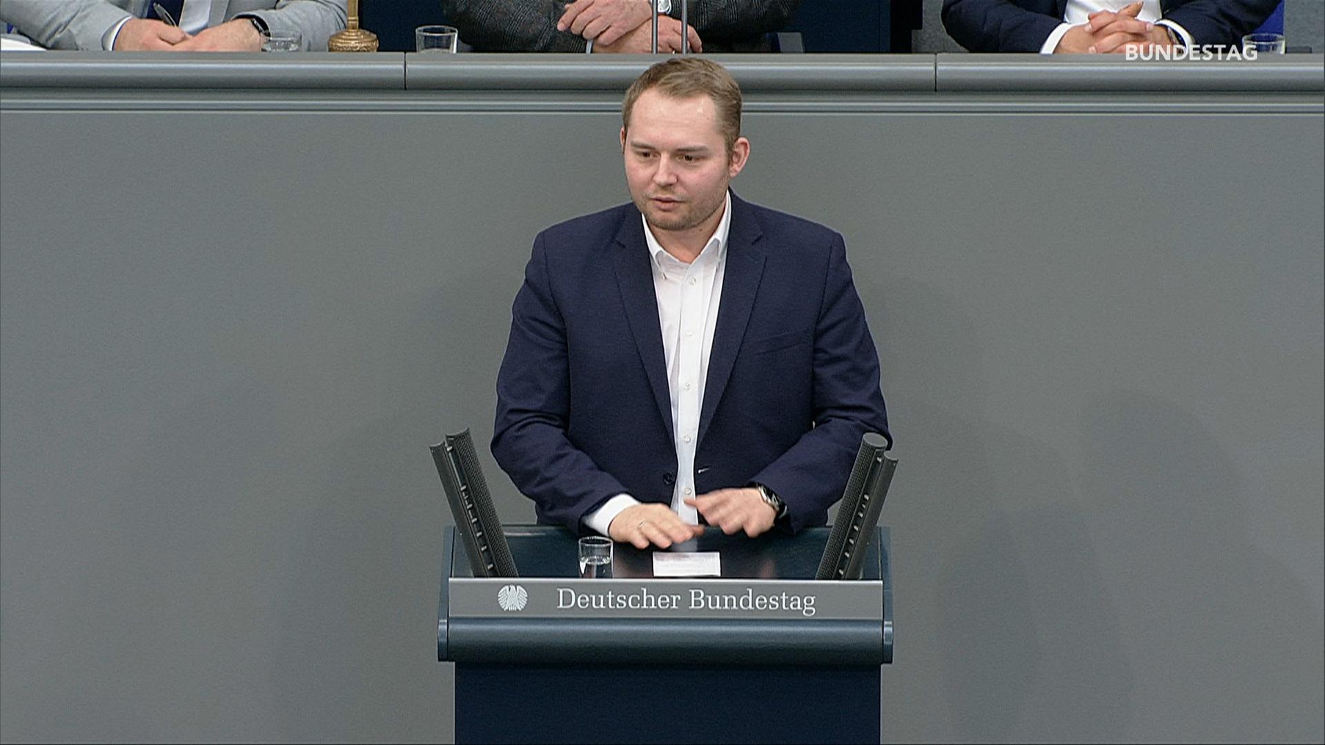 AfD-Anträge zu Gasnetzentgelten und Strompreissenkung