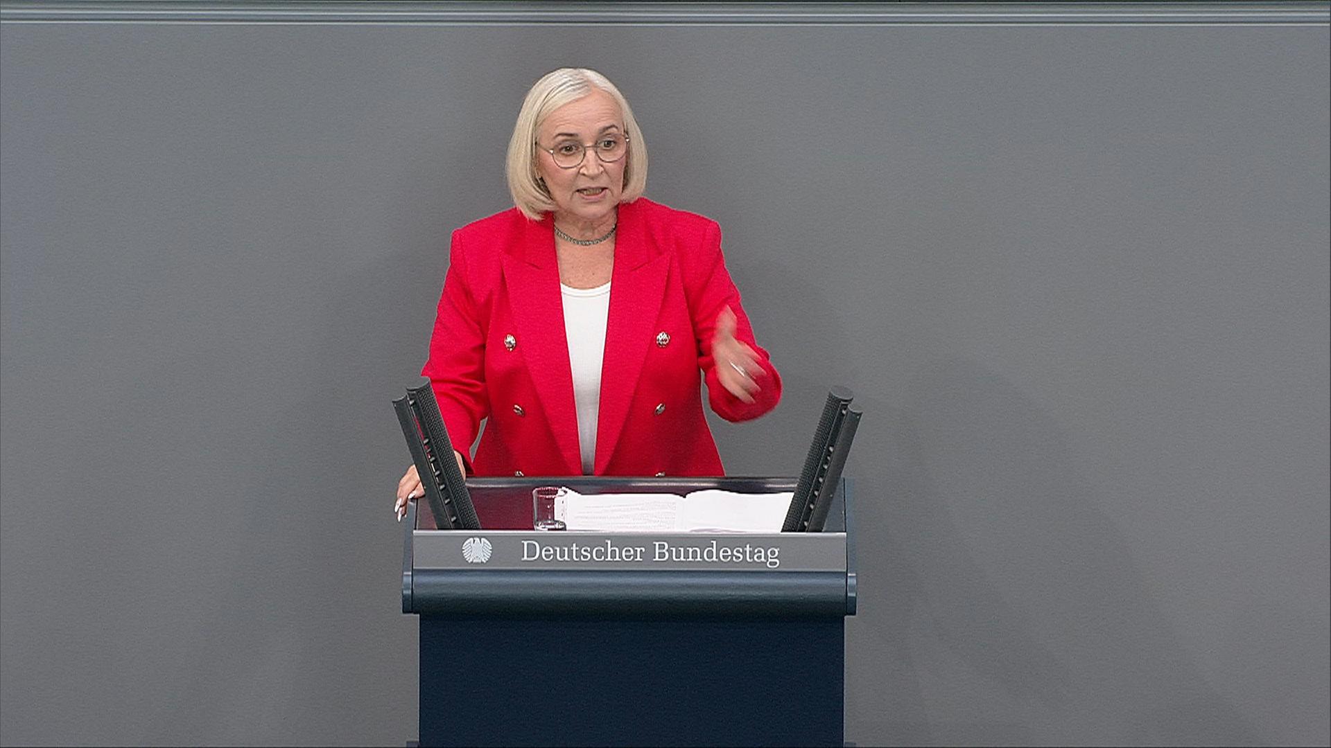AfD fordert Kopftuch-Verbot für unter 14Jährige an Schulen