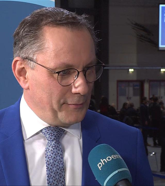 AfD-Parteitag: Bundessprecher Chrupalla im phoenix-Interview