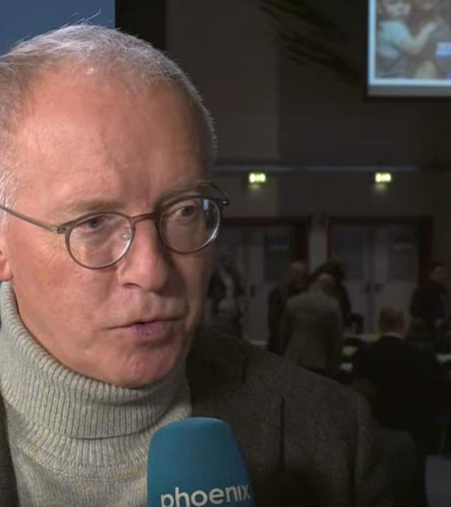 AFD-Parteitag: "Radikal mit weichen Formulierungen"