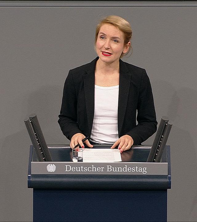 Aktuelle Stunde u.a. zu Armuts- und Reichtumsbericht