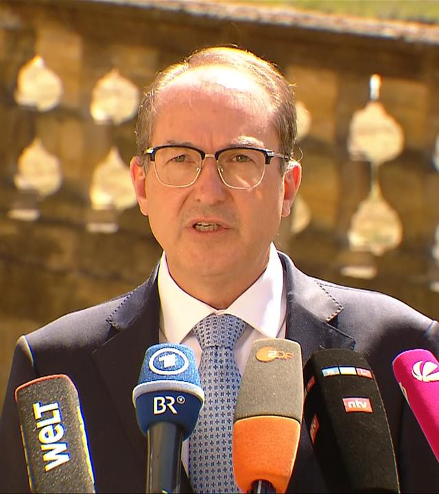 Alexander Dobrindt zu Abschiebungen und Gefährdern