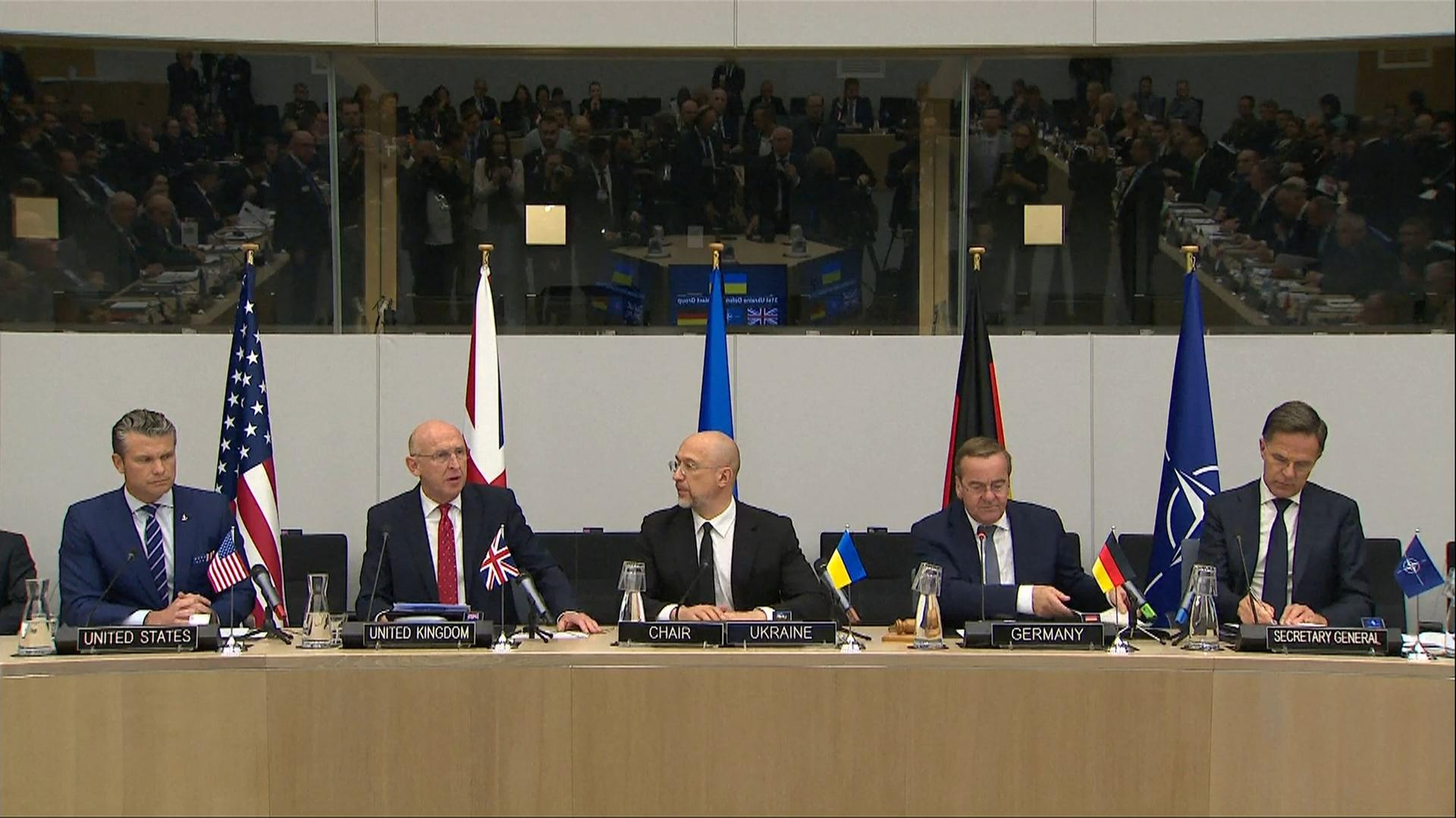 Auftakt zum Treffen der Ukraine-Kontaktgruppe mit Boris Pistorius