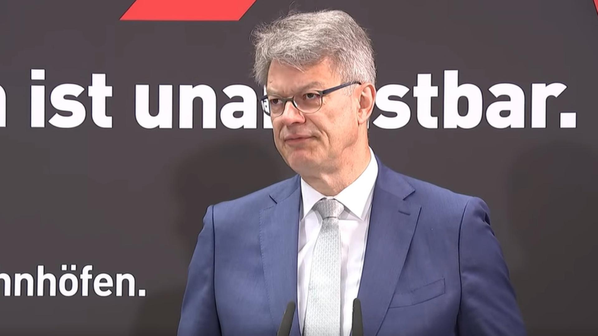 Bahn-Kampagne "#mehrAchtung"