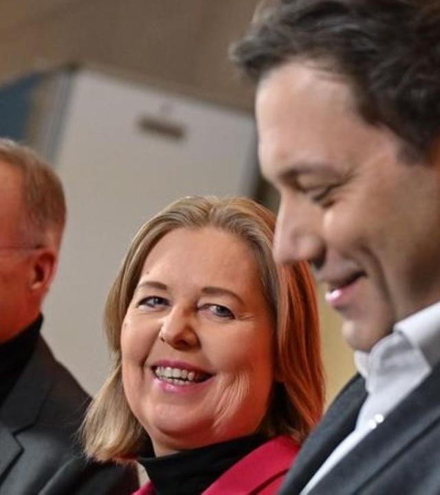 Bas: "Es geht um Arbeit und Wirtschaft"