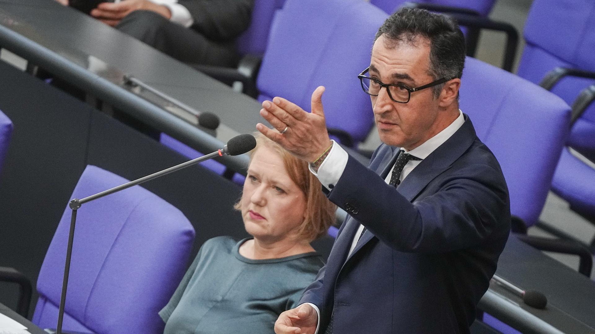 Befragung von Paus und Özdemir