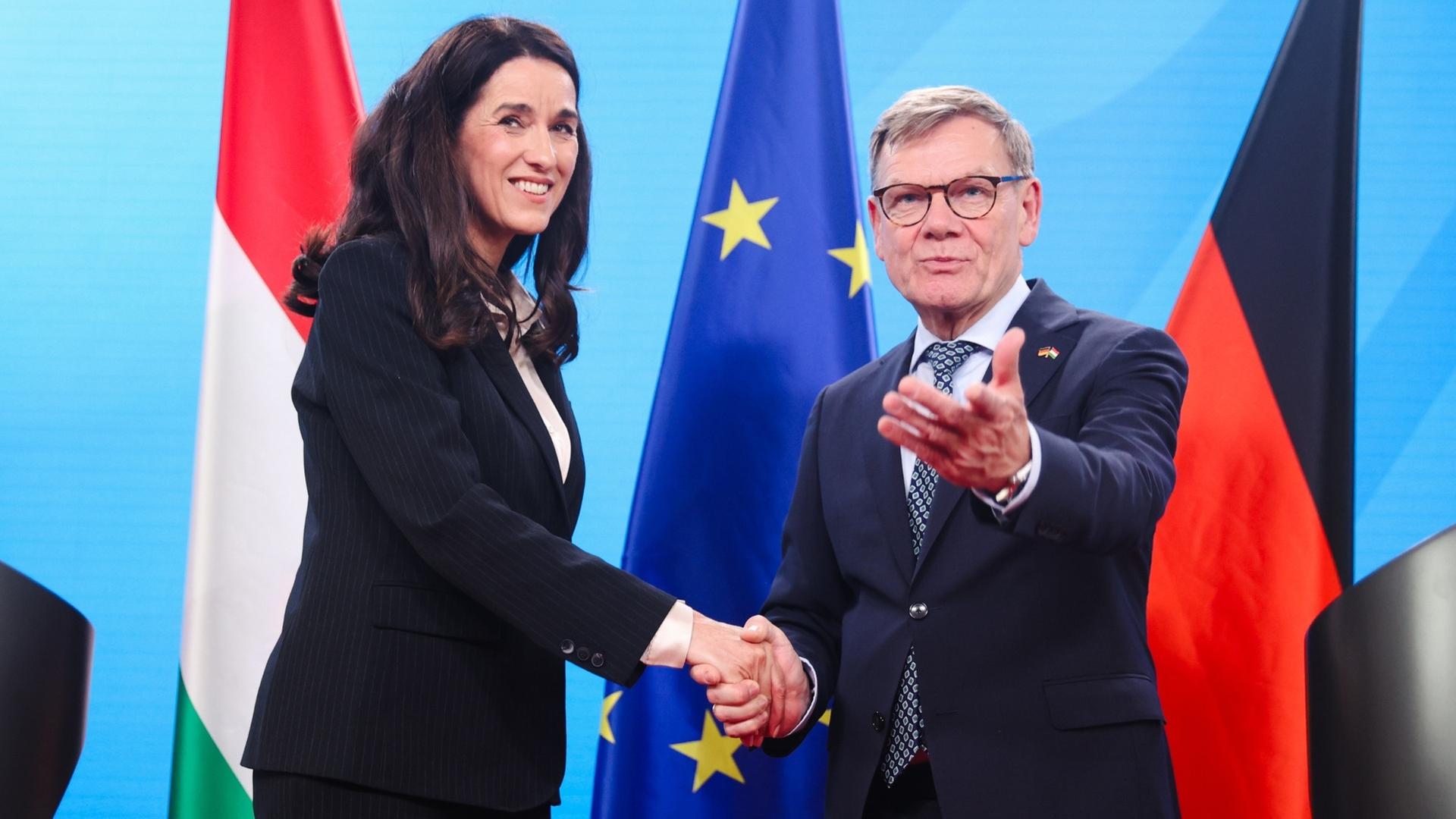 Berlin: Besuch der neuen ungarischen Außenministerin Orbán
