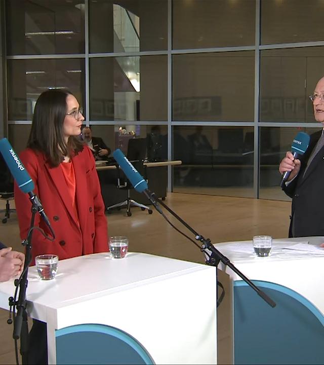 Bundestagsgespräch zum Vergabebeschleunigungsgesetz