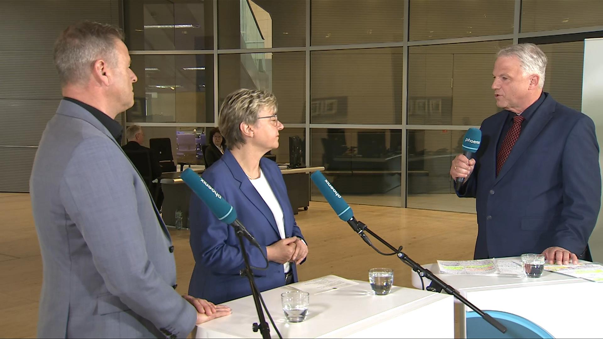 Bundestagsgespräch zur Spritsteuersenkung